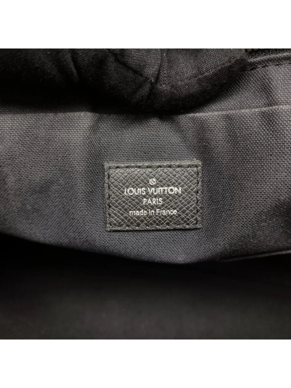Louis Vuitton Porte Documents Business MM Black Taiga